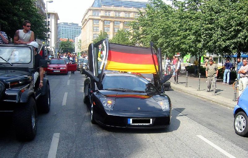 [Bild: lamboflagge.jpg]